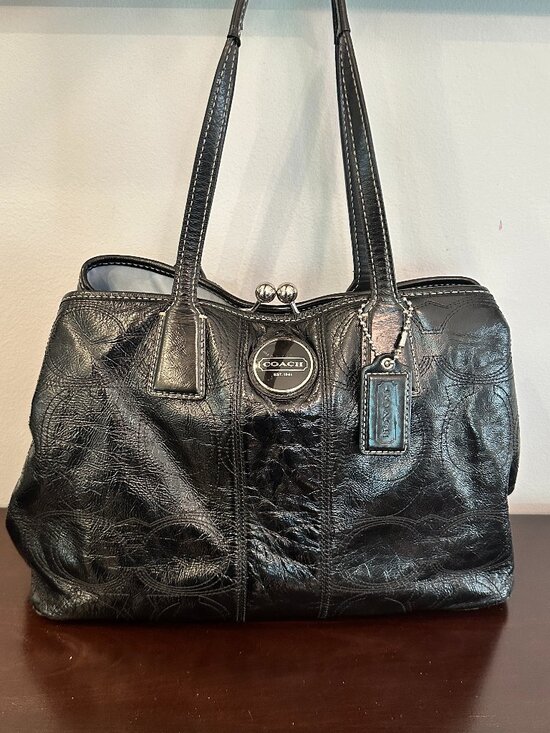 COACH Handbags - COACH Black Signature Patent Leather F15658 Stitch Carryall Handbag W/Kisslock